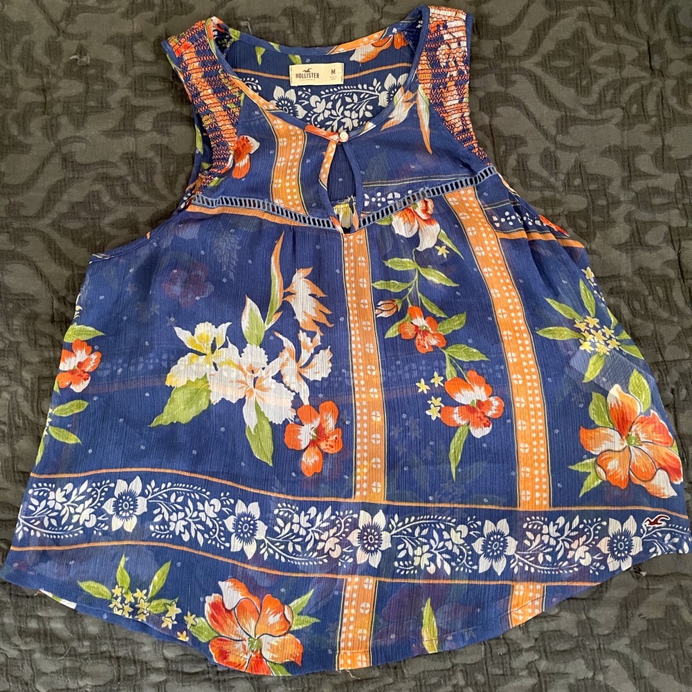 Cute Hollister Sleeveless Top